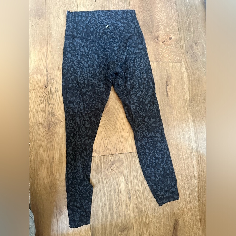 Lululemon align leggings size 6. Discontinued tech leopard black print